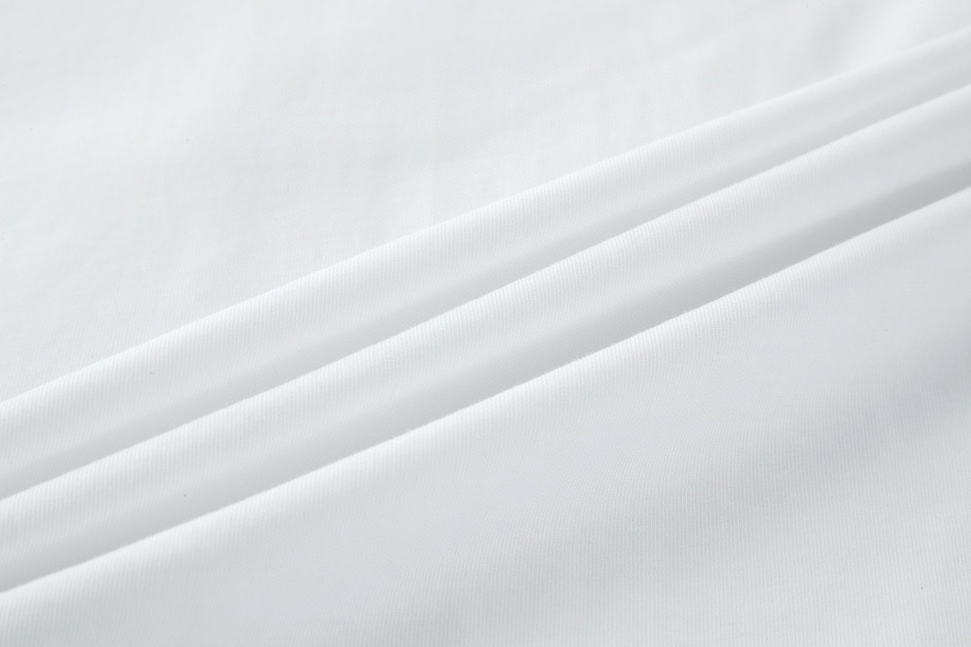 Givenchy 纪梵希 胸口口袋刺绣印花 T恤 短袖 套头 夏款 白色 BM71G23YAB-001