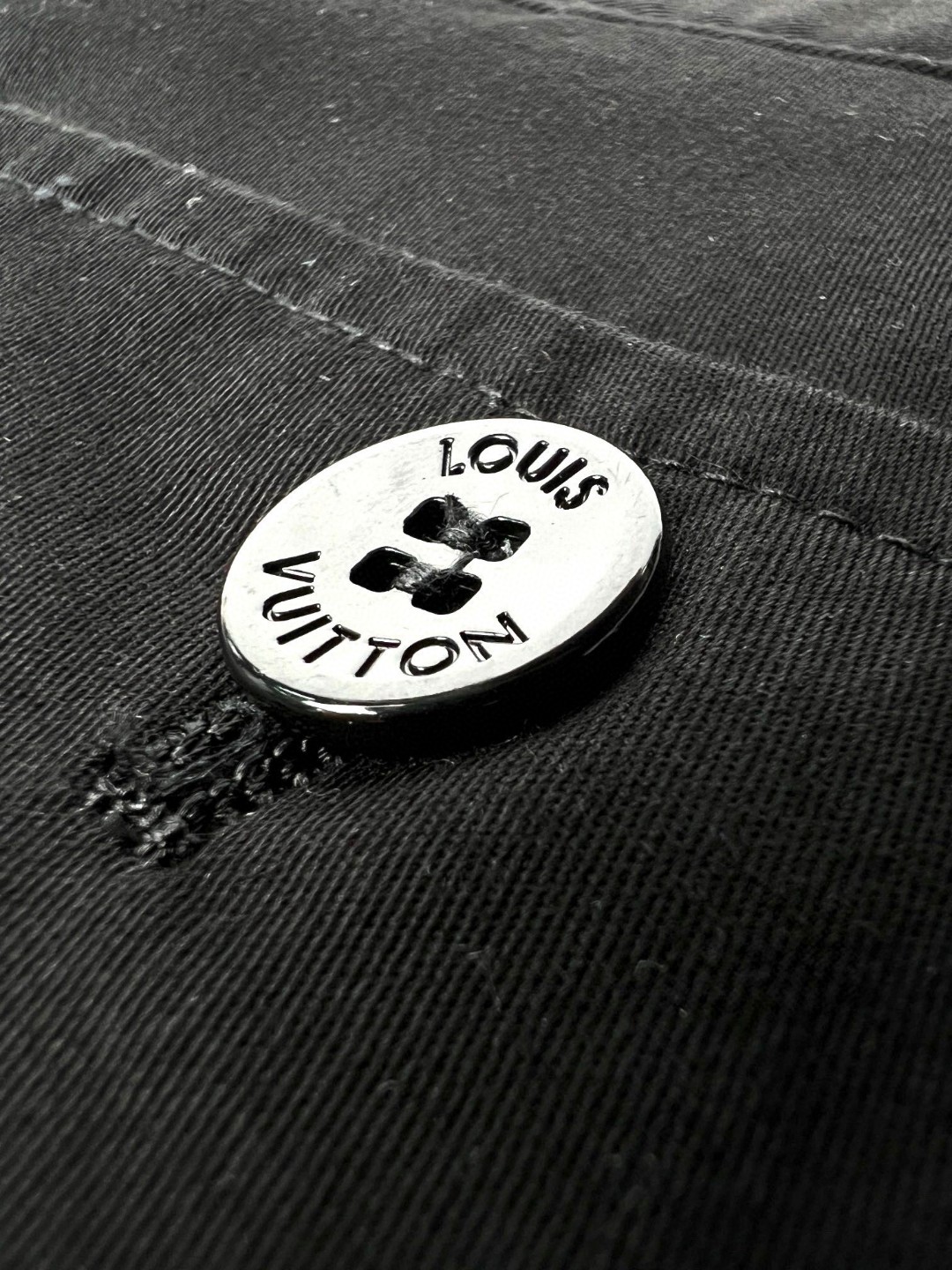 LOUIS VUITTON 路易威登 纯色植绒工装裤 休闲裤 裤子 长裤 男款 黑色 1AFATD