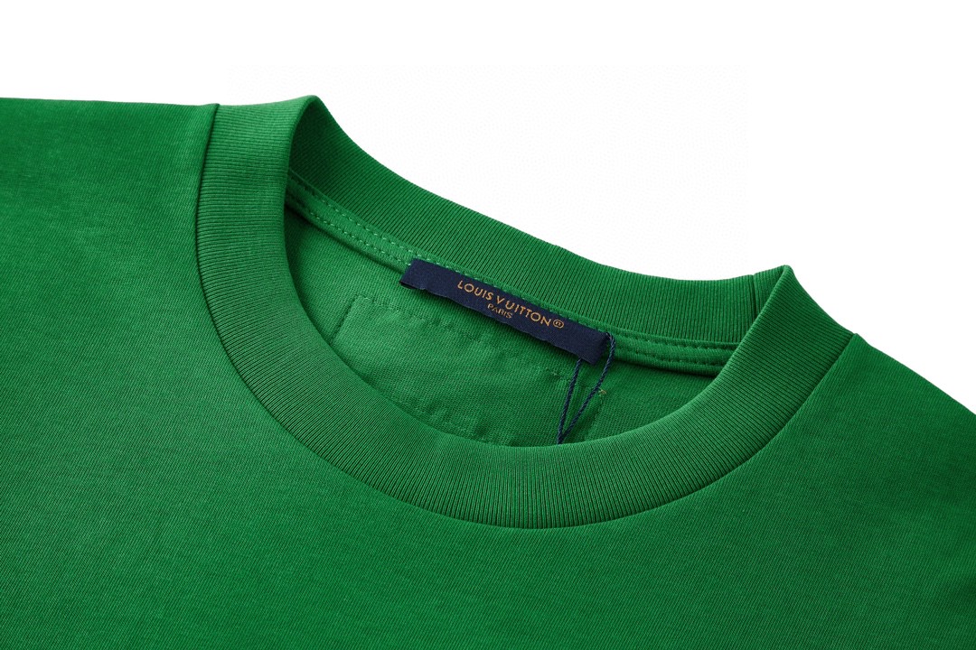 LOUIS VUITTON 路易威登 浮雕字母logo压花 套头 圆领 短袖 T 恤 上衣 夏款 绿色 1A96WY