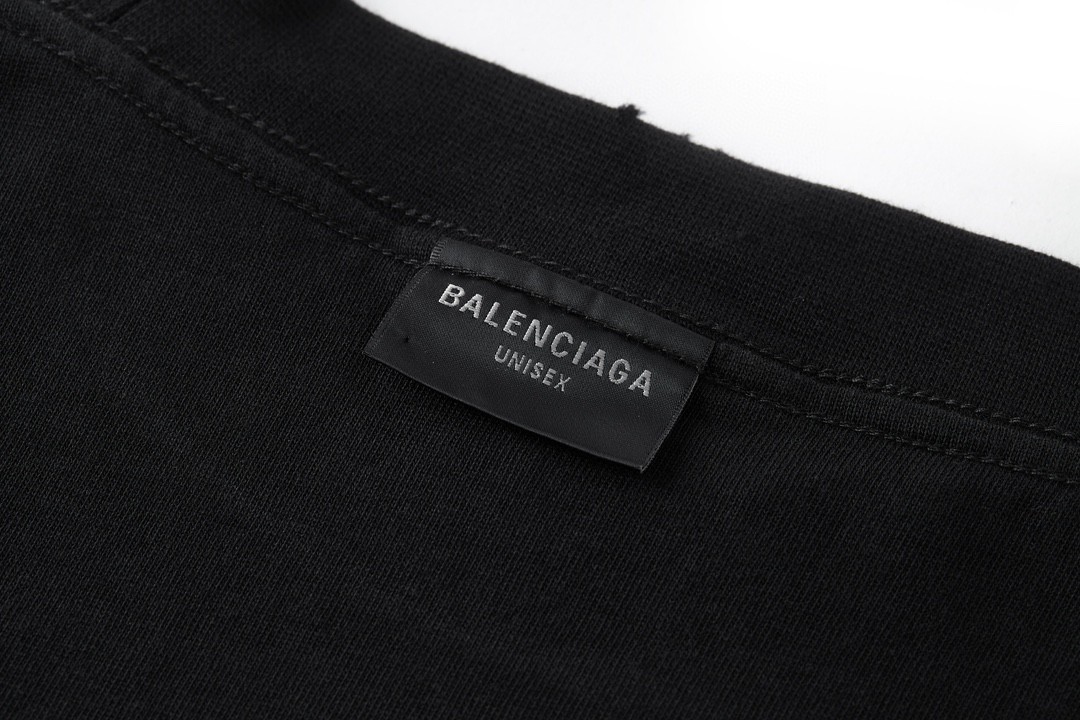Balenciaga 巴黎世家 字母logo印花 做旧破洞短袖 T 恤 圆领 夏季 黑色 787358TQVG11569