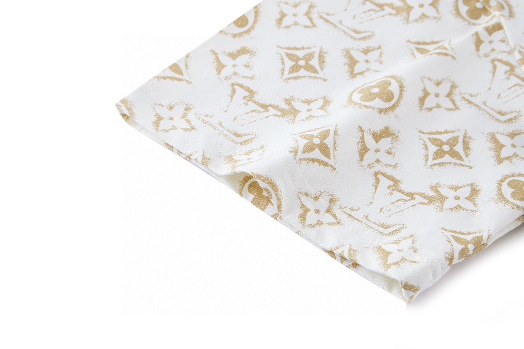 LOUIS VUITTON 路易威登 字母logo满印 套头 圆领 短袖 T 恤 上衣 夏款 米色 1ABJEA