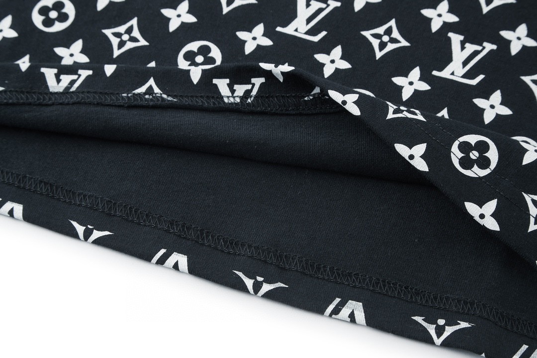 LOUIS VUITTON 路易威登 SS22 Monogram 满印渐变 套头 圆领 短袖 T 恤 上衣 夏款 黑色 7375