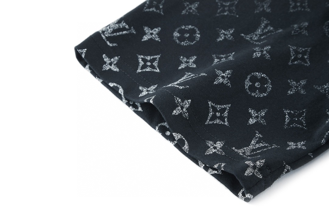 LOUIS VUITTON 路易威登 SS22 Monogram 满印渐变 套头 圆领 短袖 T 恤 上衣 夏款 黑色 7375
