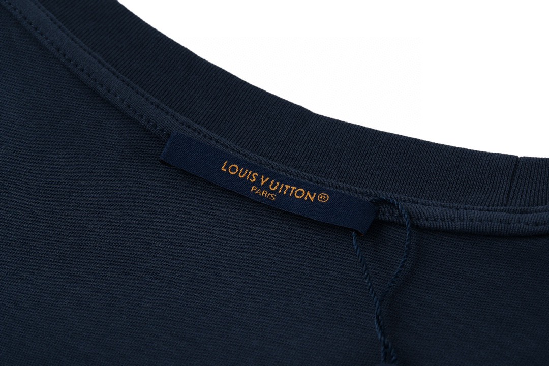 LOUIS VUITTON 路易威登 SS22 Monogram 满印渐变 套头 圆领 短袖 T 恤 上衣 夏款 藏青色 1A9G6O
