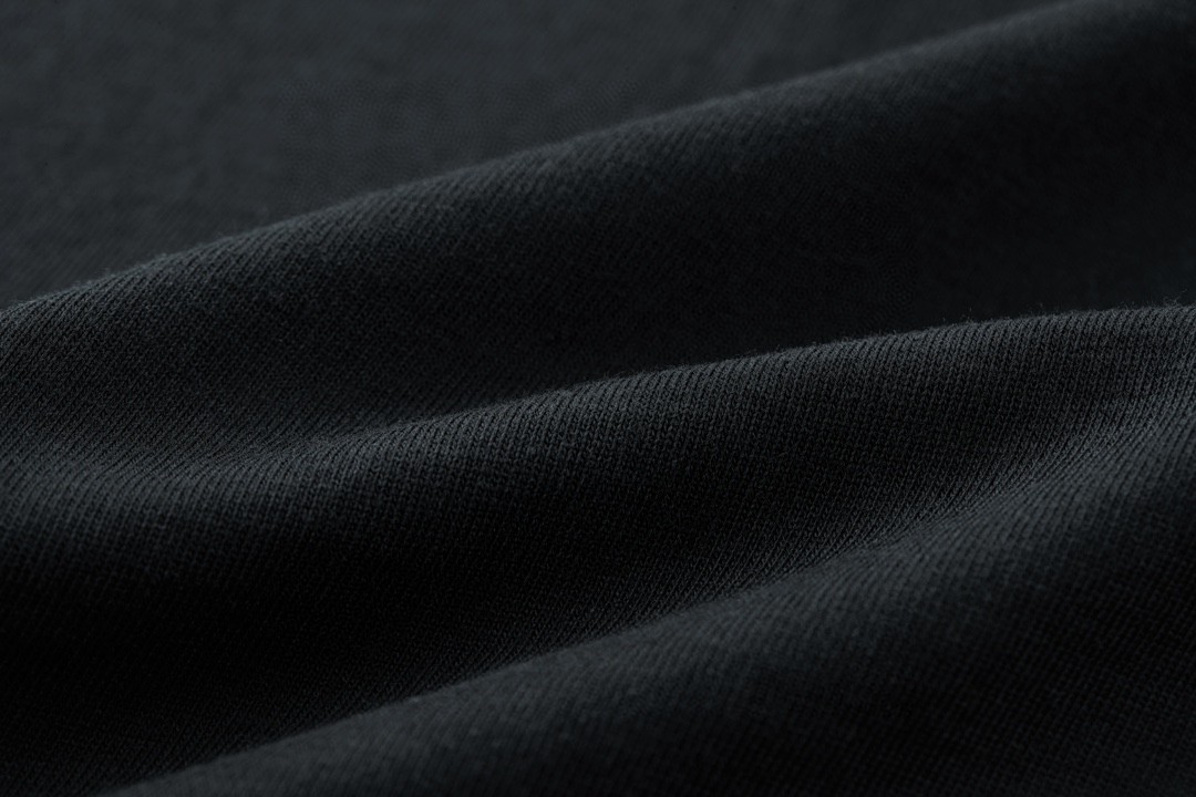 LOUIS VUITTON 路易威登 胸口金砖字母logo印花 套头 圆领 短袖 T 恤 上衣 夏款 黑色 