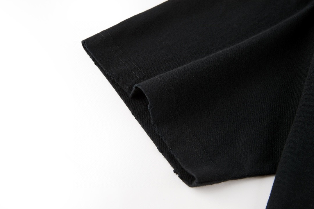 Balenciaga 巴黎世家 Planet 字母logo印花短袖 T 恤 圆领 夏季 黑色 