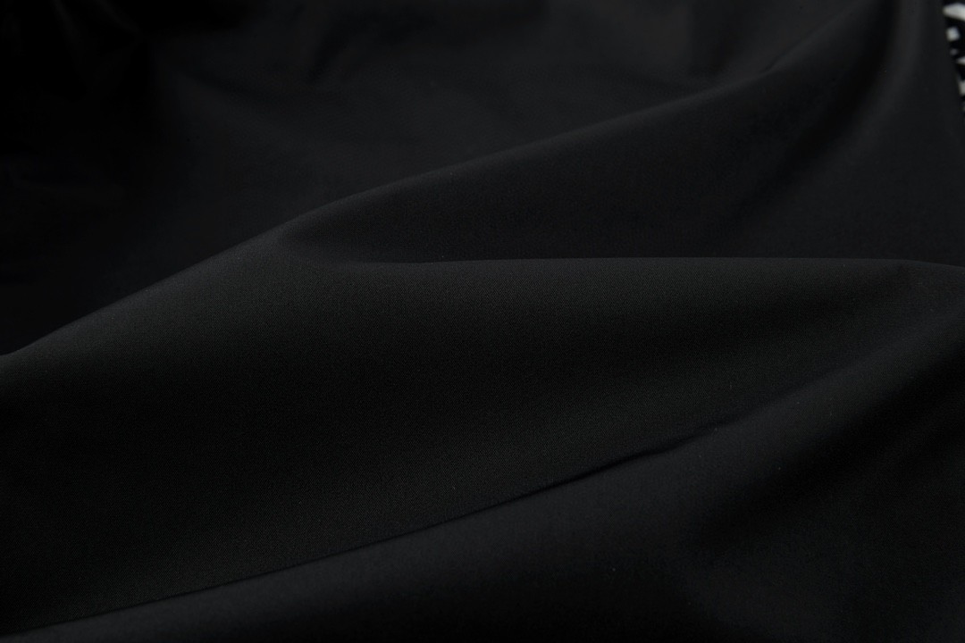 LOUIS VUITTON 路易威登 SS23 千鸟格拼接束脚运动裤 休闲裤 裤子 长裤 黑色 1AAT7J