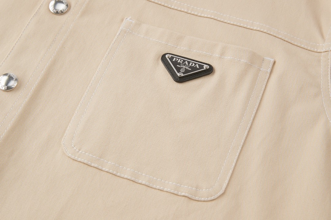 PRADA 普拉达 纯色logo徽标 牛仔衬衫 外套 长袖 卡其色 SC696-108I-F0241-S-232