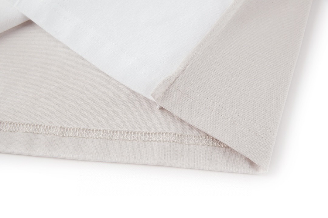 Balenciaga 巴黎世家 前后拼接字母logo印花短袖 T 恤 圆领 夏季 白色 