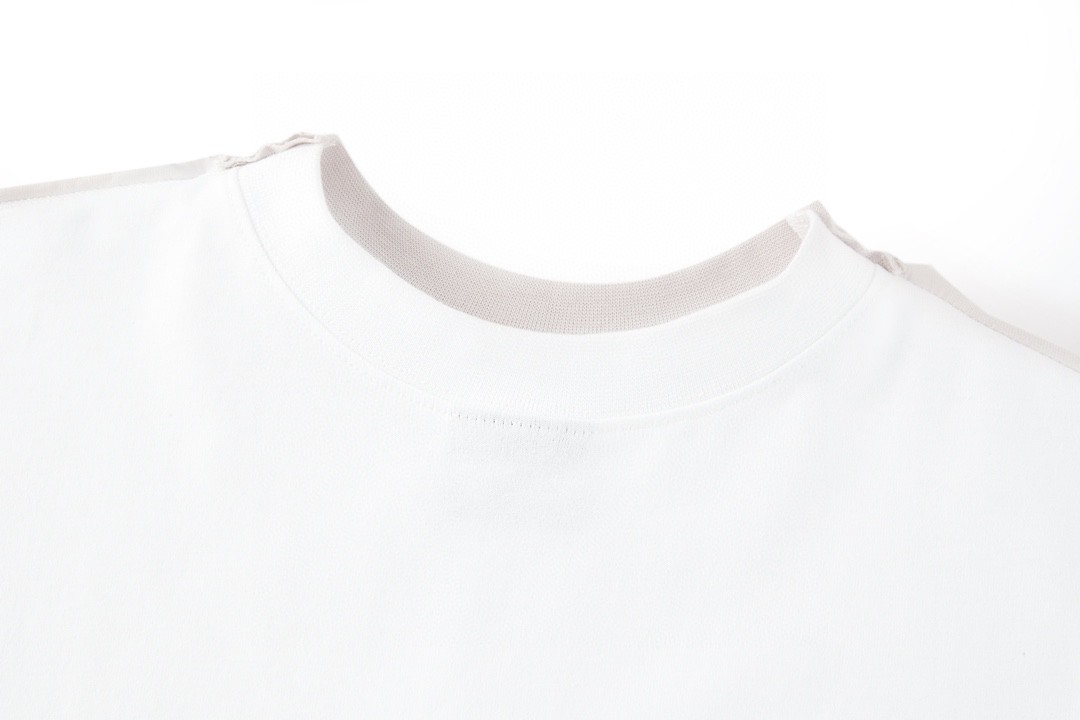 Balenciaga 巴黎世家 前后拼接字母logo印花短袖 T 恤 圆领 夏季 白色 