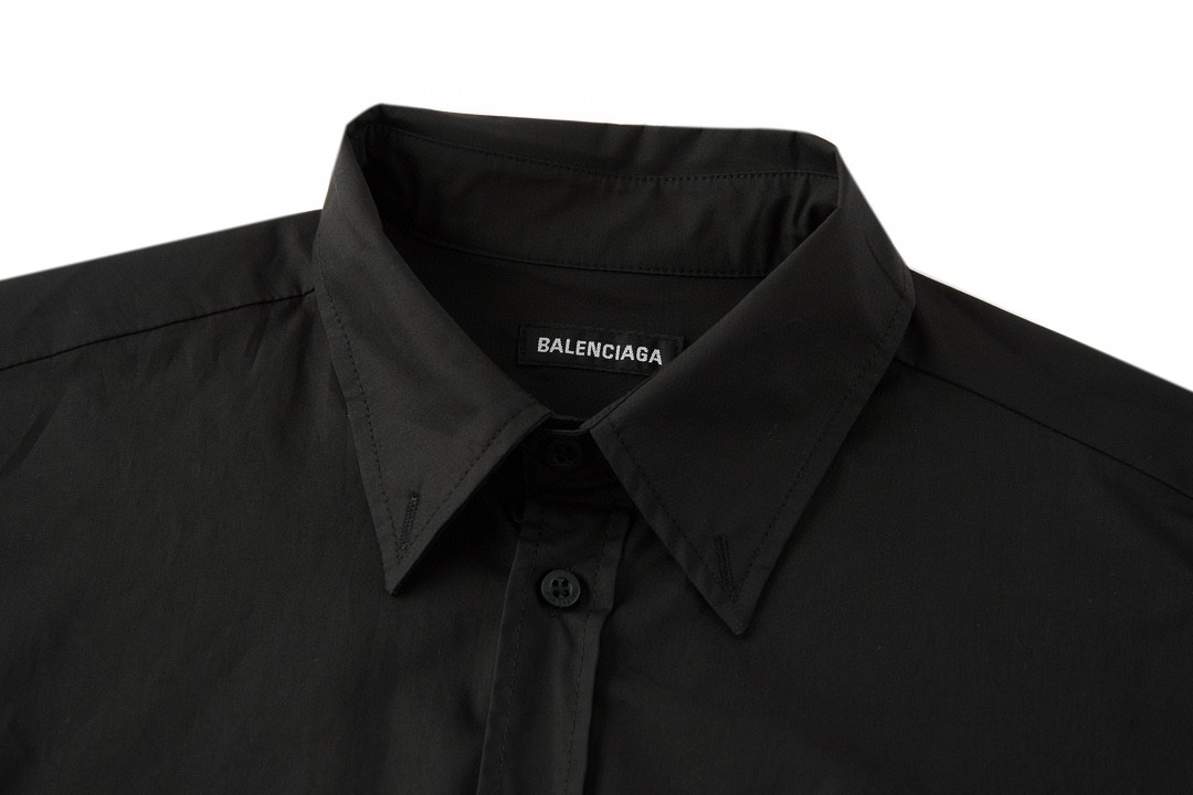 Balenciaga 巴黎世家 后背模糊字母logo印花短袖衬衫 夏季 黑色 790732TNM601000