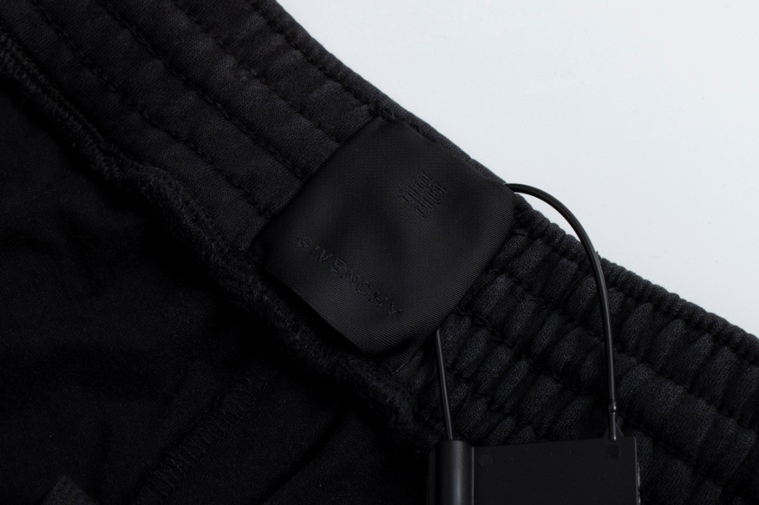 Givenchy 纪梵希 假两件破洞短裤 休闲裤 运动裤 黑色 