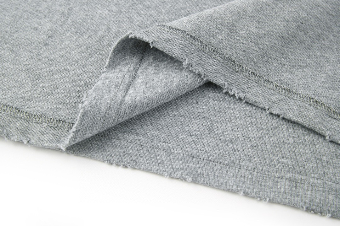 Balenciaga 巴黎世家 字母logo印花短袖 T 恤 圆领 夏季 灰色 787358TQVG11380