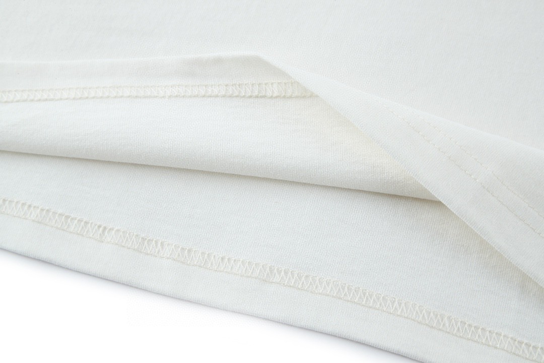 GUCCI 古驰 闪电拼色字母logo印花 短袖 T恤 圆领 套头 夏季 米白色 565806-XJAZY-9037