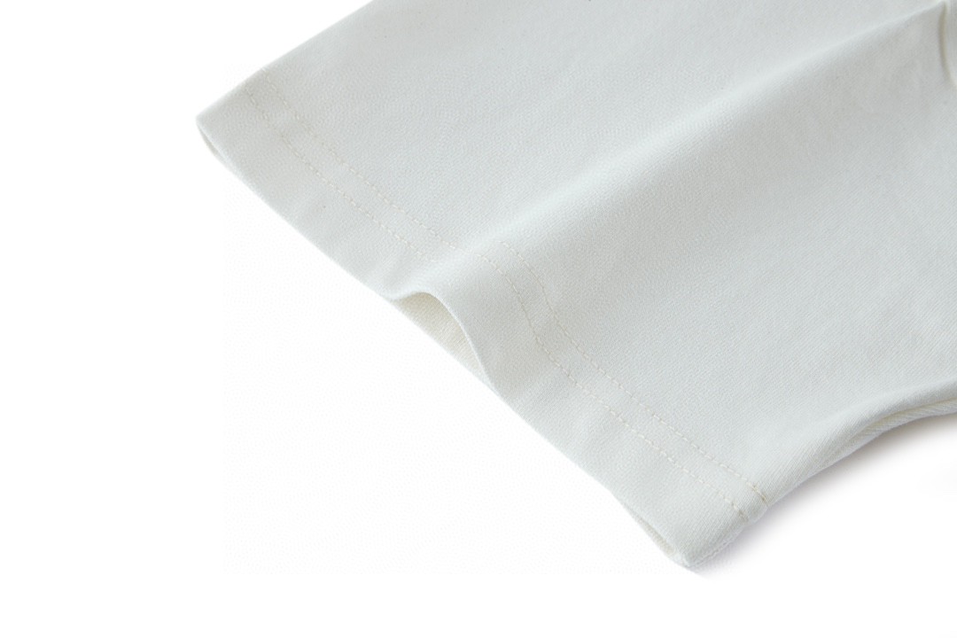 GUCCI 古驰 闪电拼色字母logo印花 短袖 T恤 圆领 套头 夏季 米白色 565806-XJAZY-9037