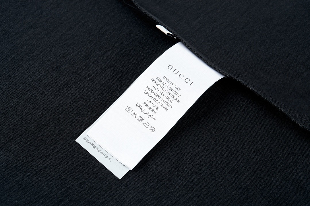 GUCCI 古驰 闪电拼色字母logo印花 短袖 T恤 圆领 套头 夏季 黑色 565806-XJAZY-1141