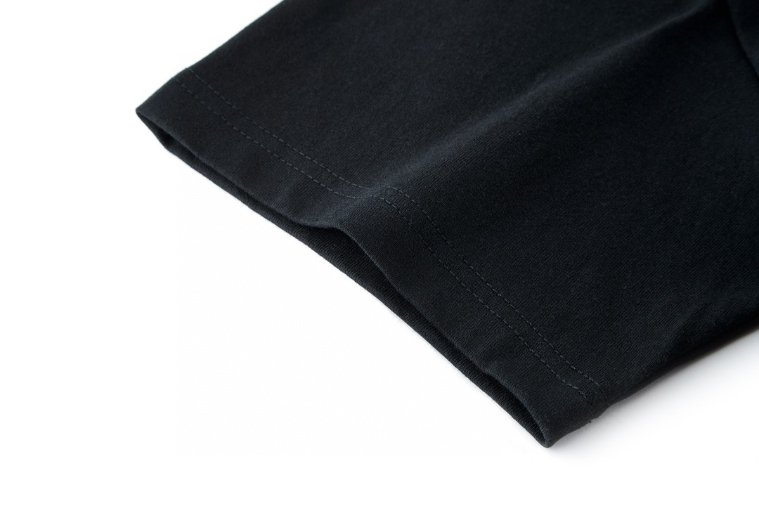 GUCCI 古驰 闪电拼色字母logo印花 短袖 T恤 圆领 套头 夏季 黑色 565806-XJAZY-1141