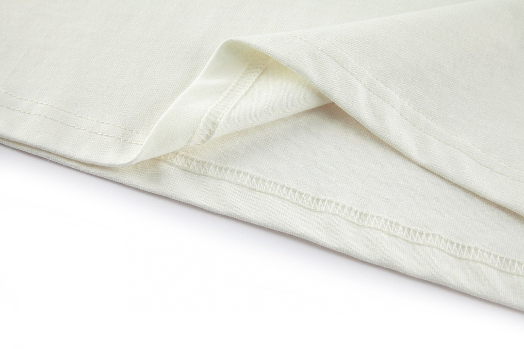 LOUIS VUITTON 路易威登 字母花卉图案印花 套头 圆领 短袖 T 恤 上衣 夏款 白色 1AAGWP