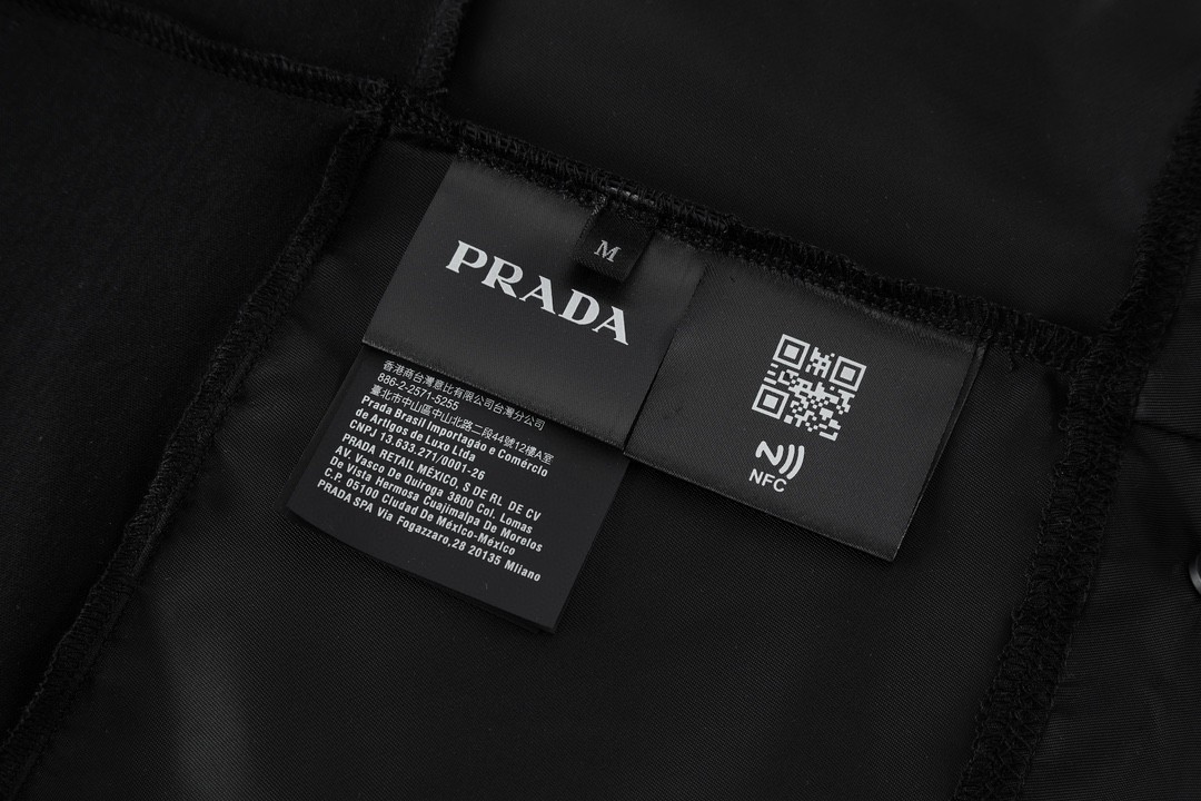 PRADA 普拉达 纯色尼龙拼接 圆领 短袖 T恤 黑色