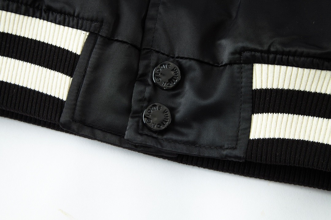 LOUIS VUITTON 路易威登 SS24 菲董联名系列 条纹字母刺绣水钻夹克 外套 棒球服 棉服 黑色 1AFHWP