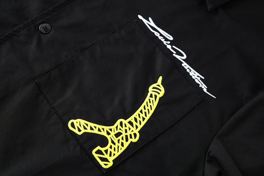 LOUIS VUITTON 路易威登 巴黎铁塔刺绣图案衬衫 短袖 上衣 夏款 黑色 1AFJHR