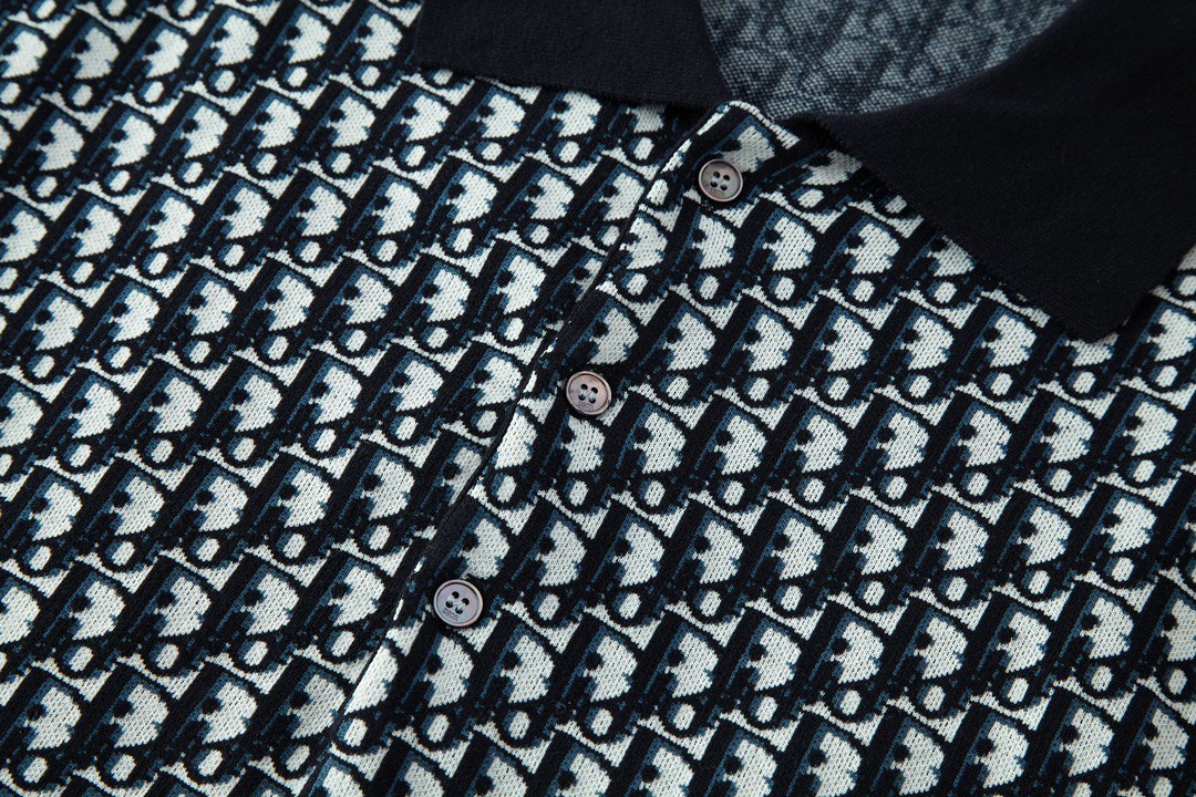 LOUIS VUITTON 路易威登 logo满印套头针织Polo衫 短袖 上衣 夏款 黑白色 293M832AT472-C185