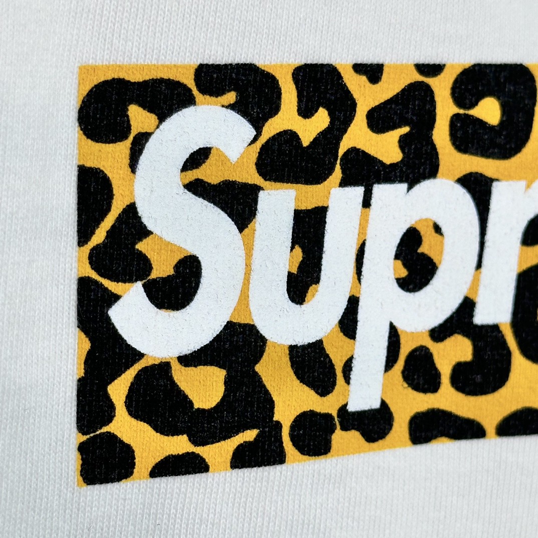 Supreme SS24 上海开业限定 豹纹Box Logo 短袖 T恤 白色 SUP-SS24-107