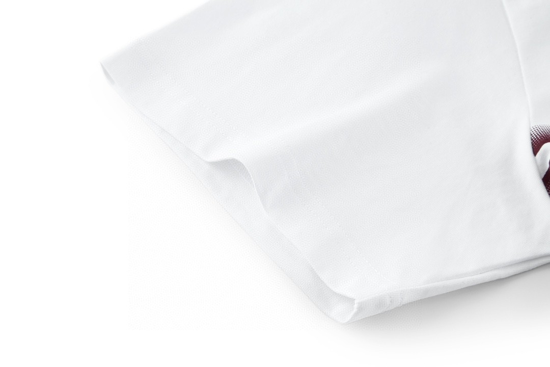 GUCCI 古驰 红漆 字母logo印花 短袖 T恤 圆领 套头 夏季 白色 785345-XJGKJ-9541