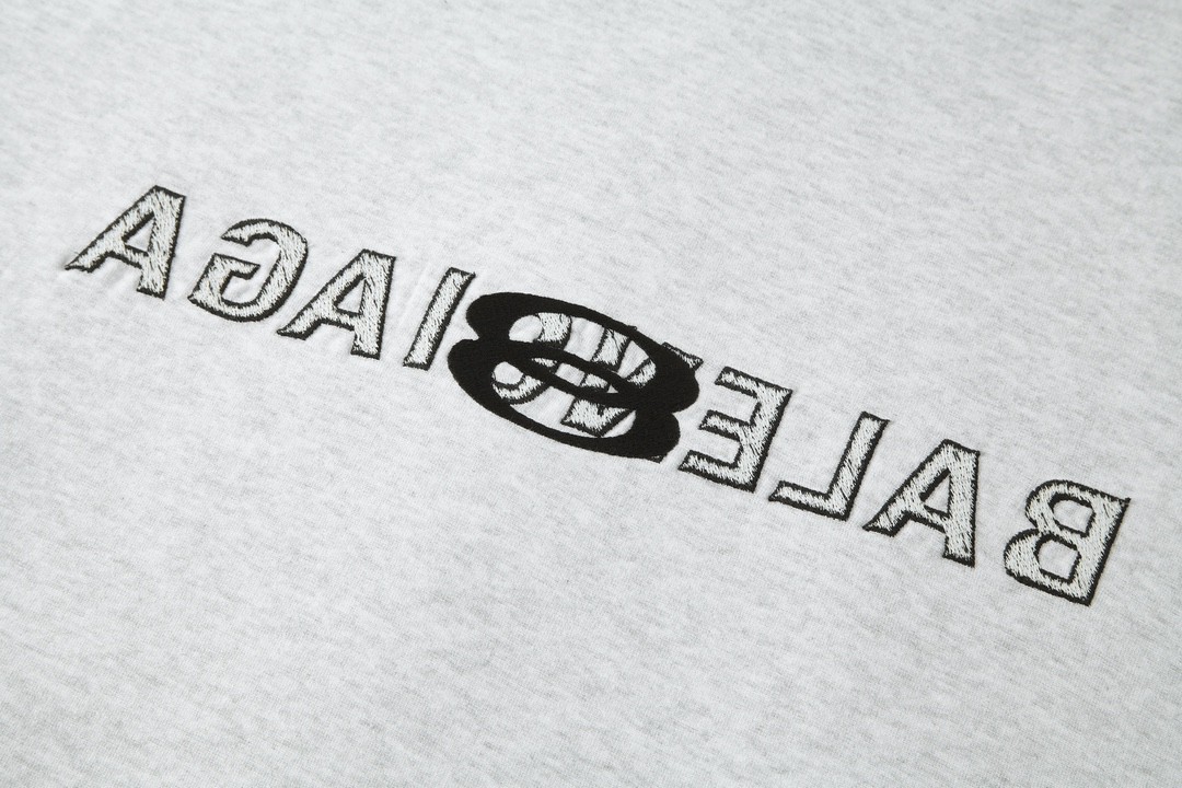 Balenciaga 巴黎世家 双环字母logo印花短袖 T 恤 圆领 夏季 灰白色 787358TQVU52569