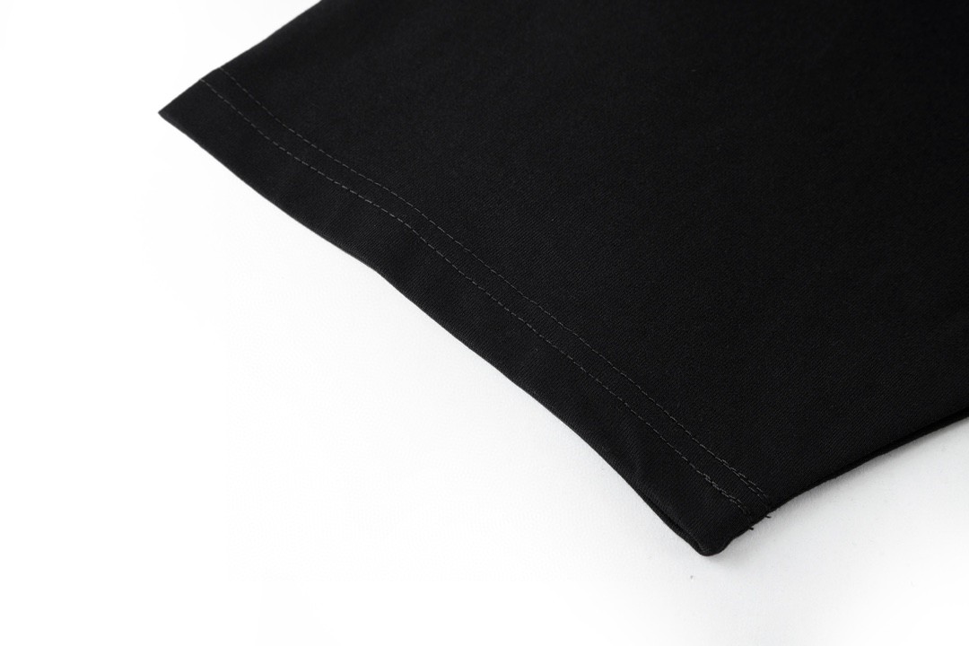 Balenciaga 巴黎世家 后背双重字母logo印花短袖 T 恤 圆领 夏季 黑色