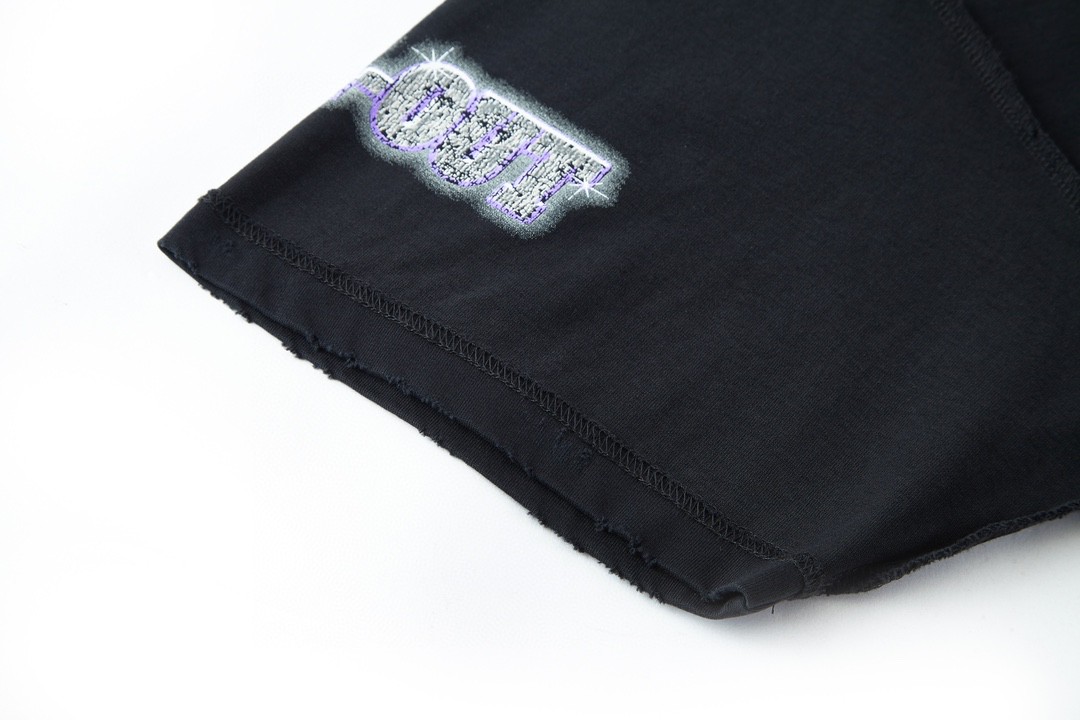 Balenciaga 巴黎世家 做旧钻石字母logo印花短袖 T 恤 圆领 夏季 黑色 787358TQVE81083