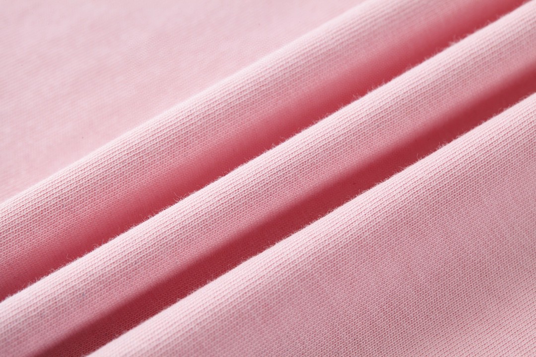 Balenciaga 巴黎世家 做旧晕染破洞梵文字母logo印花短袖 T 恤 圆领 夏季 粉色