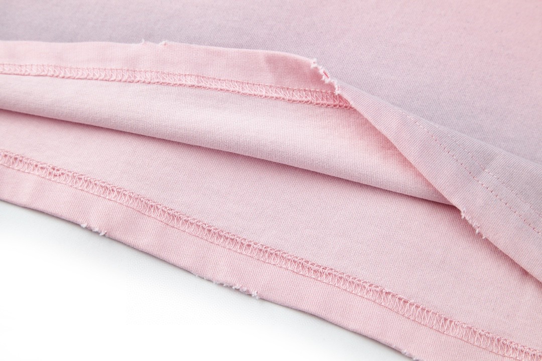 Balenciaga 巴黎世家 做旧晕染破洞梵文字母logo印花短袖 T 恤 圆领 夏季 粉色