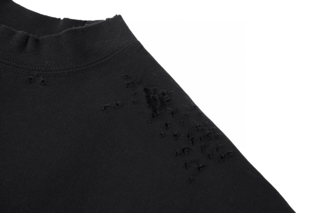 Balenciaga 巴黎世家 做旧破洞梵文字母logo印花短袖 T 恤 圆领 夏季 黑色 764235TQVJ81569