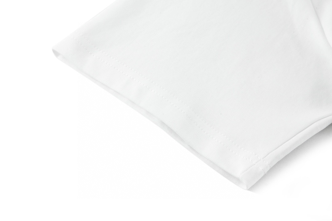 PRADA 普拉达 纯色领口小字母logo短袖 圆领 T恤 白色 