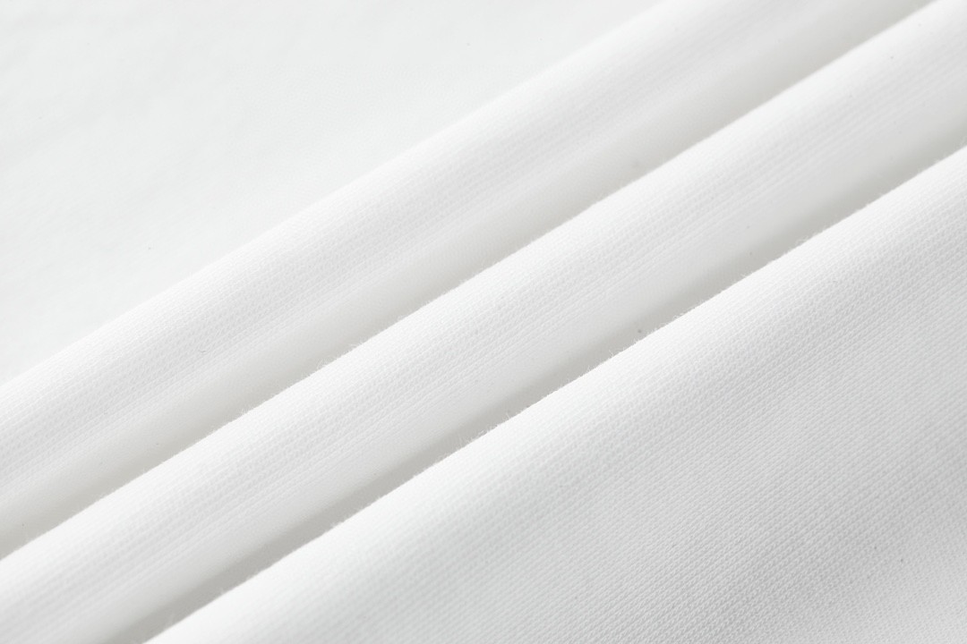 PRADA 普拉达 纯色领口小字母logo短袖 圆领 T恤 白色 