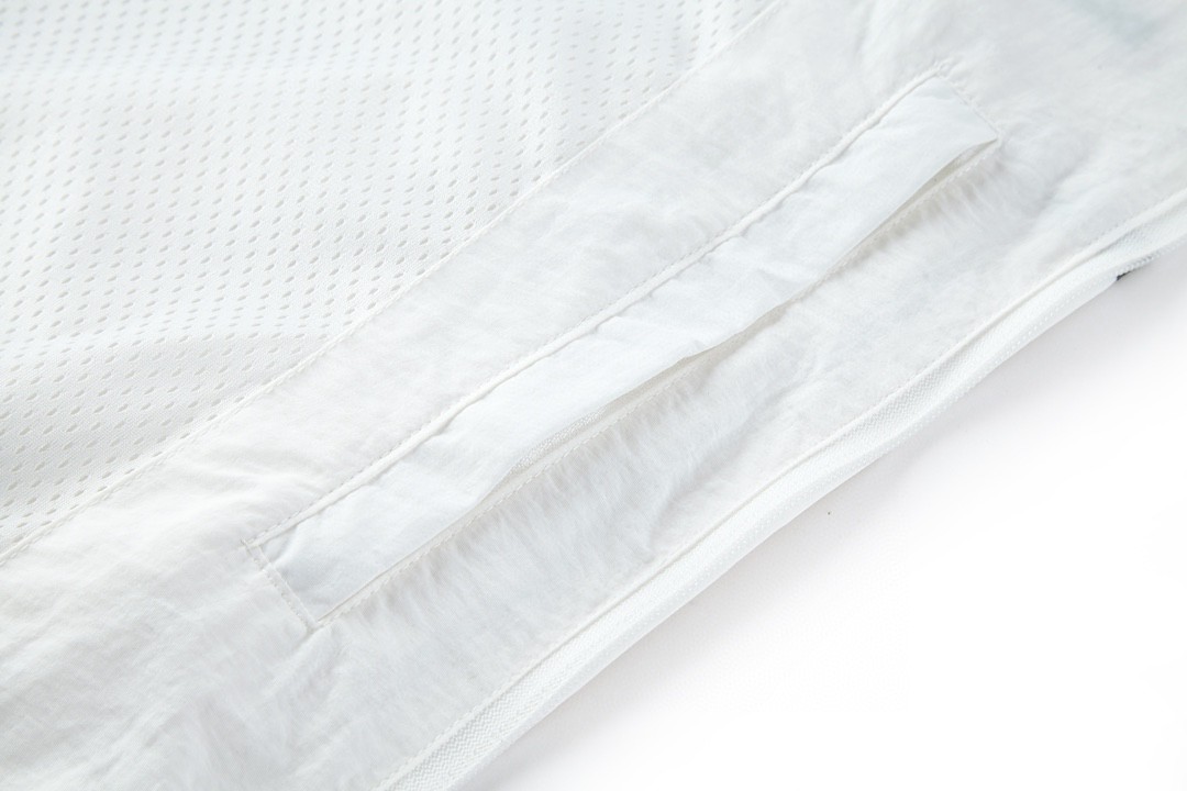 Balenciaga 巴黎世家 刺绣Logo字母 立领拉链夹克 运动服 外套 长袖 秋冬 白色