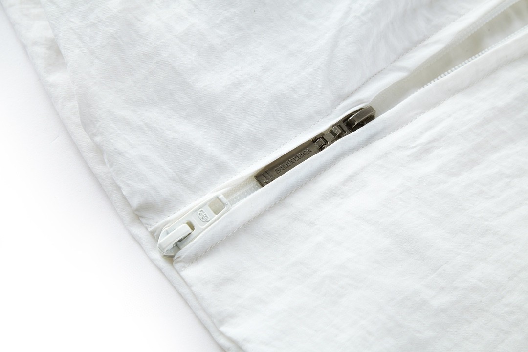 Balenciaga 巴黎世家 刺绣Logo字母 立领拉链夹克 运动服 外套 长袖 秋冬 白色