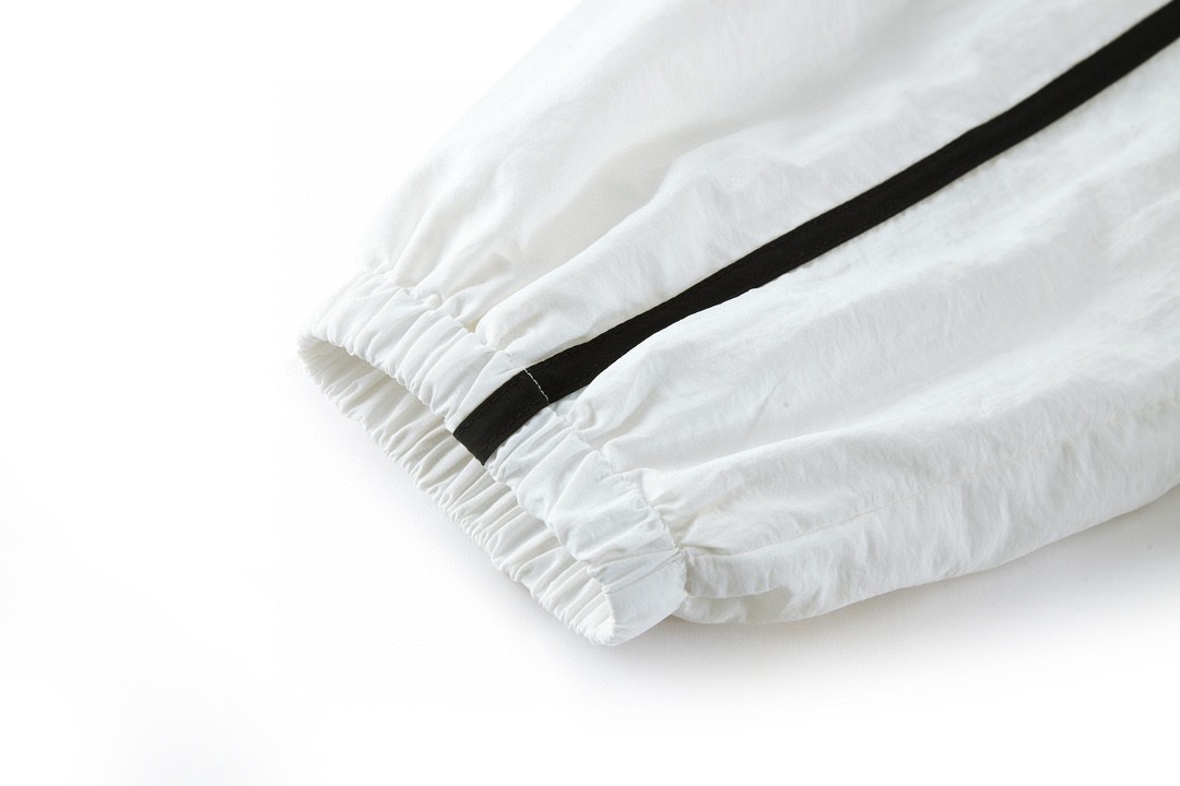 Balenciaga 巴黎世家 刺绣Logo字母 立领拉链夹克 运动服 外套 长袖 秋冬 白色