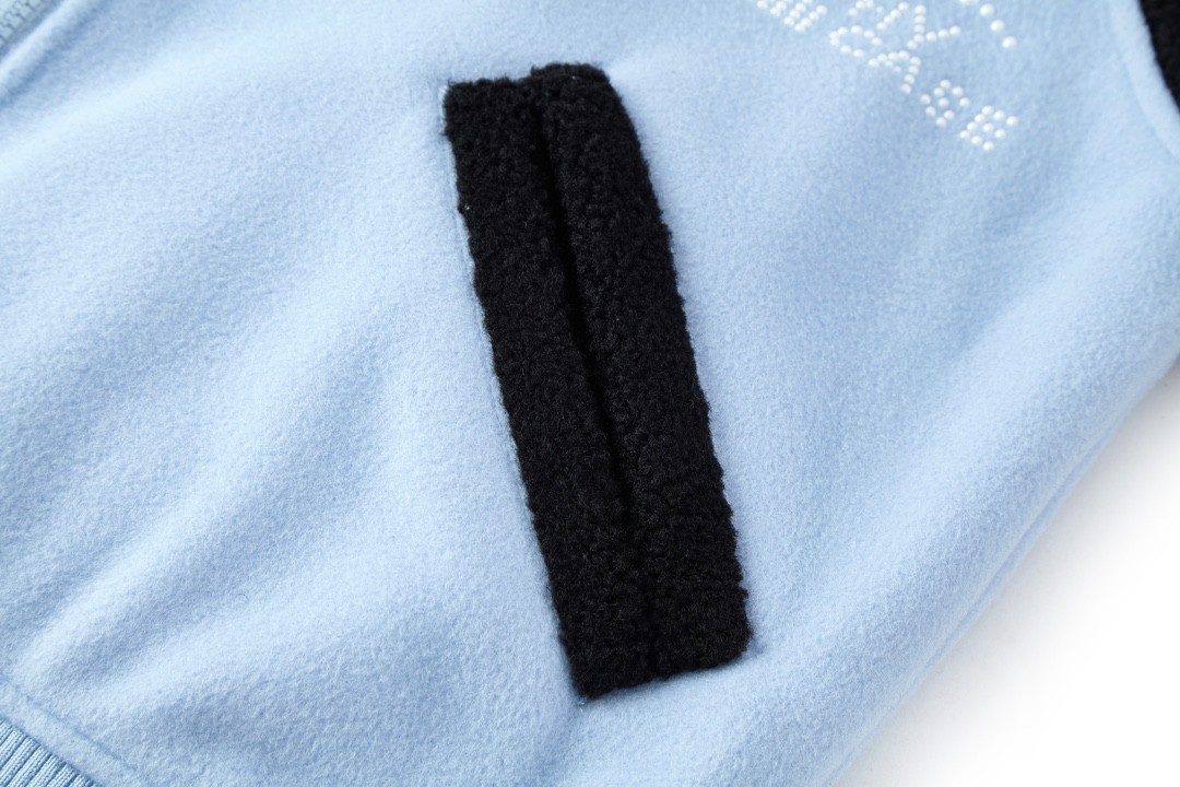 LOUIS VUITTON 路易威登 SS24 拼色字母珍珠刺绣拉链羊毛夹克 外套 棒球服 蓝色 1AFAJE