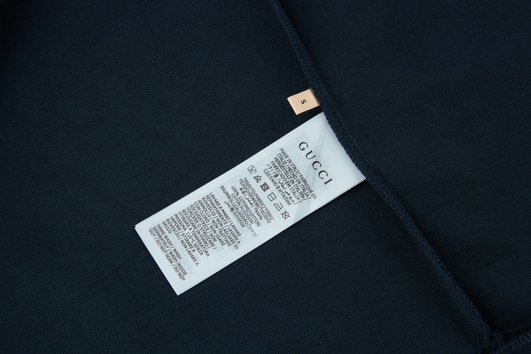 GUCCI 古驰 胸口刺绣logo条纹边饰Polo衫 短袖 T恤 夏季 深蓝色 768641-XJF47-6429