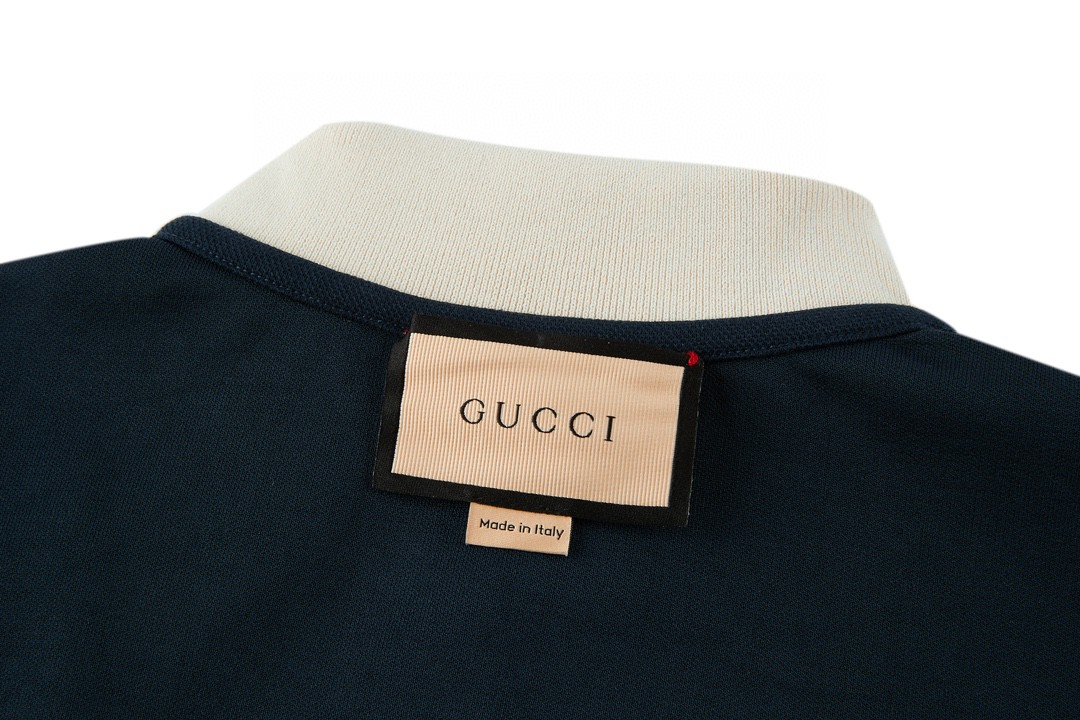 GUCCI 古驰 胸口刺绣logo条纹边饰Polo衫 短袖 T恤 夏季 深蓝色 768641-XJF47-6429