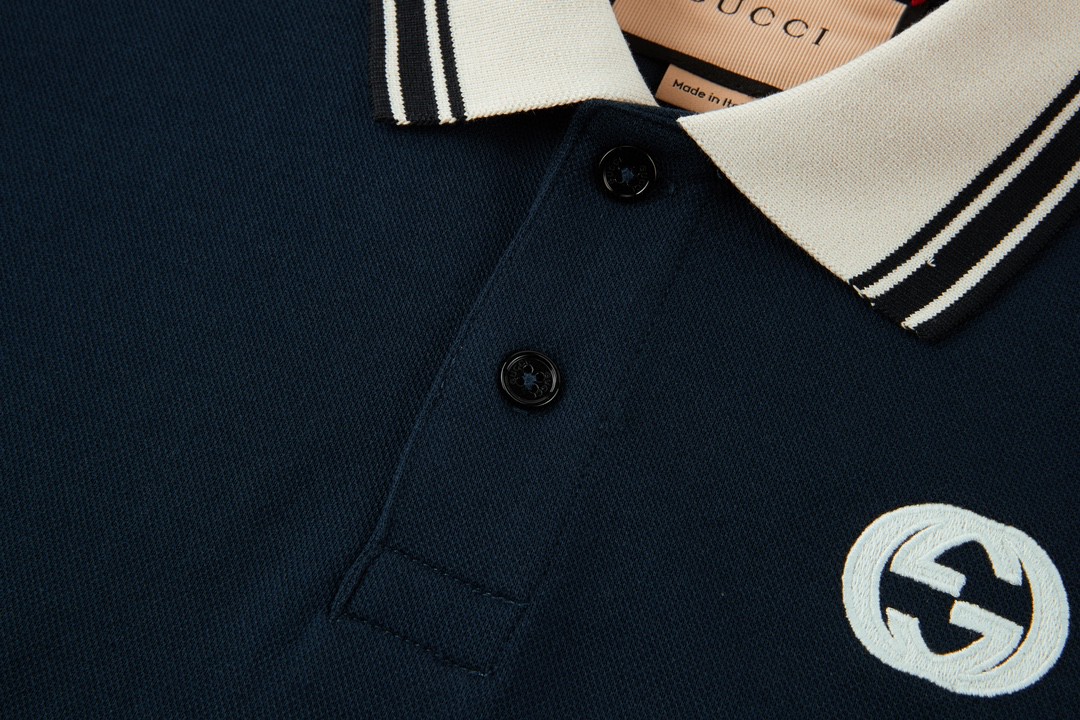 GUCCI 古驰 胸口刺绣logo条纹边饰Polo衫 短袖 T恤 夏季 深蓝色 768641-XJF47-6429