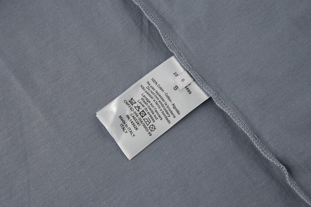 DIOR 迪奥 大O贴布字母Logo印花 圆领 T恤 短袖 夏季 灰色 493J642A0817-C885