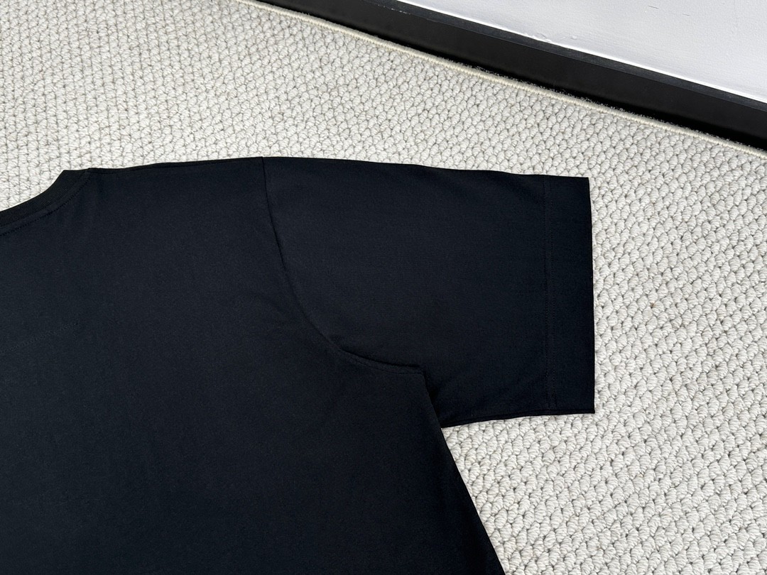 Givenchy 纪梵希 刺绣字母logo图案 T恤 短袖 套头 夏款 黑色