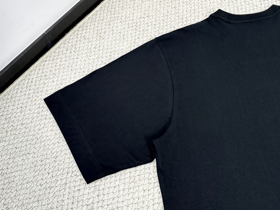 Givenchy 纪梵希 刺绣字母logo图案 T恤 短袖 套头 夏款 黑色