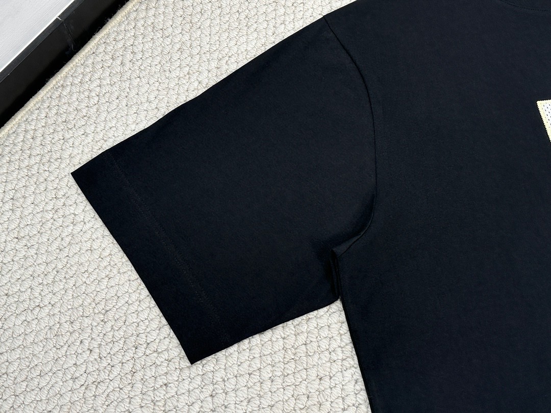 Givenchy 纪梵希 刺绣字母logo图案 T恤 短袖 套头 夏款 黑色