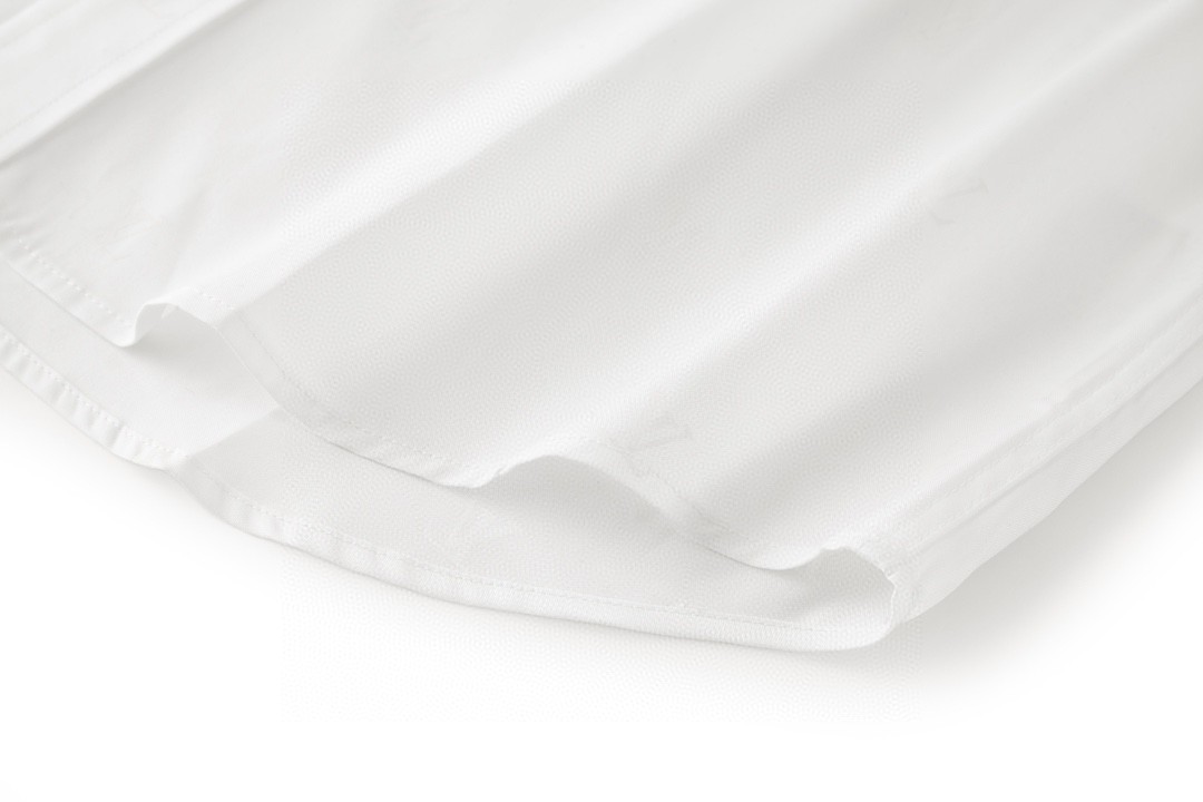 LOUIS VUITTON 路易威登 满印字母logo衬衫 长袖 白色 