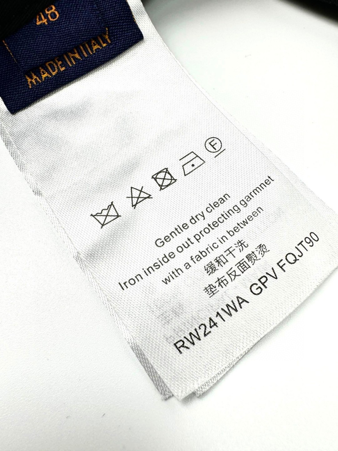 LOUIS VUITTON 路易威登 SS24 菲董联名系列 纯色Logo字母饰钉口袋工装裤 短裤 五分裤 裤子 休闲裤 黑色 1AFJ54