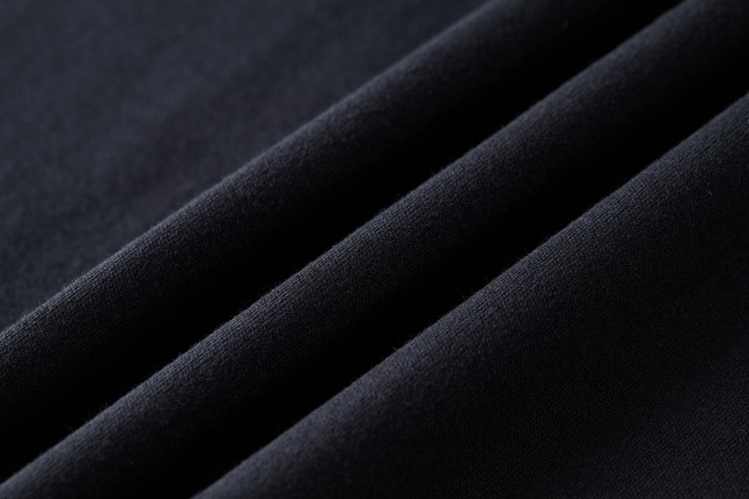 PRADA 普拉达 纯色刺绣字母logo T恤 长袖 黑色 